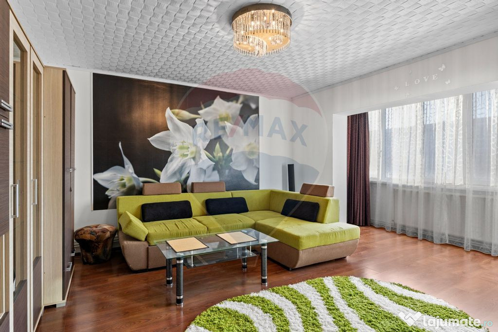 Apartament cu 3 camere de închiriat - zona Boul Rosu