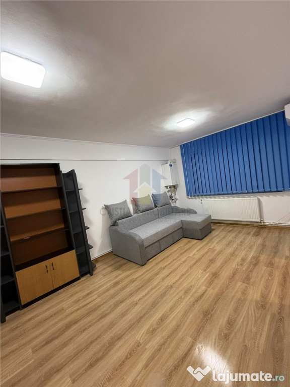 Birouri, cabinete, etc- 4 camere 75mp zona Centru Vechi