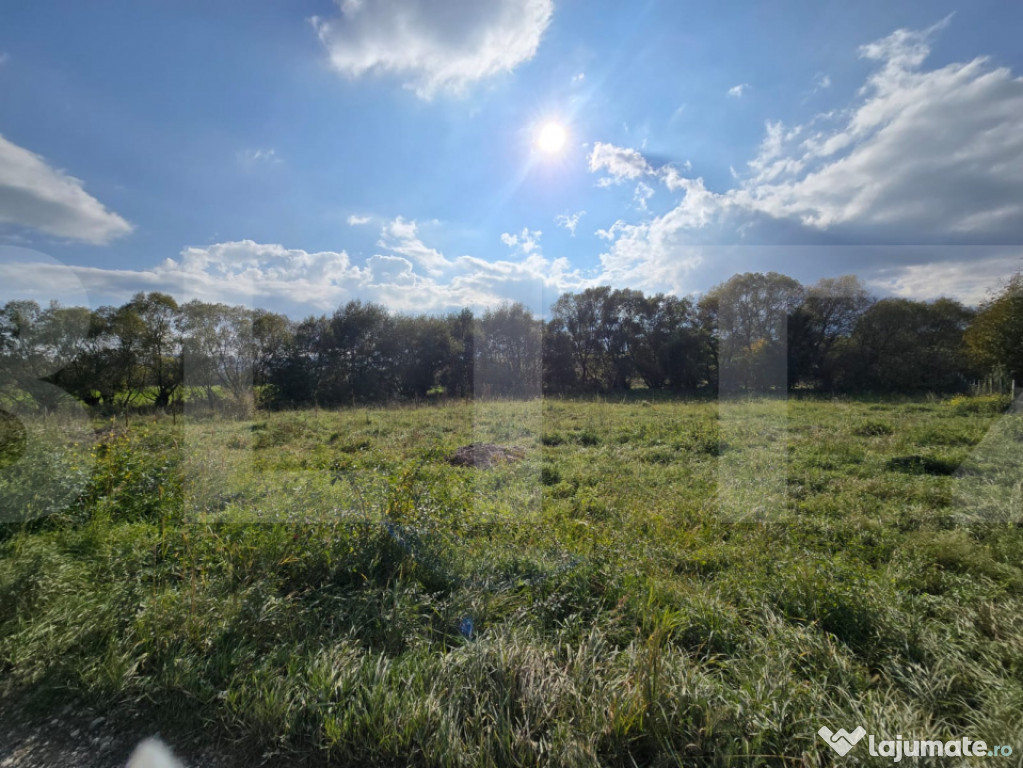 Teren intravilan 1200mp potrivit pentru o casuta de vacanta