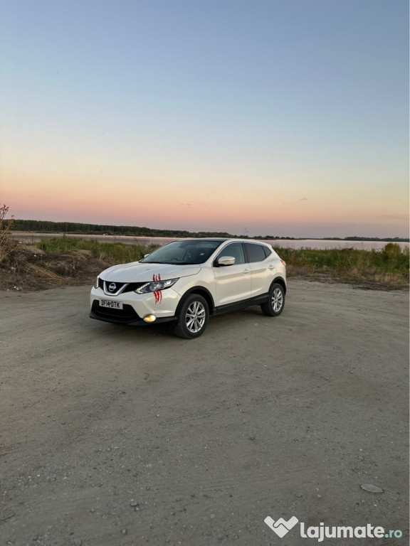 Nisan qasqai acenta premium