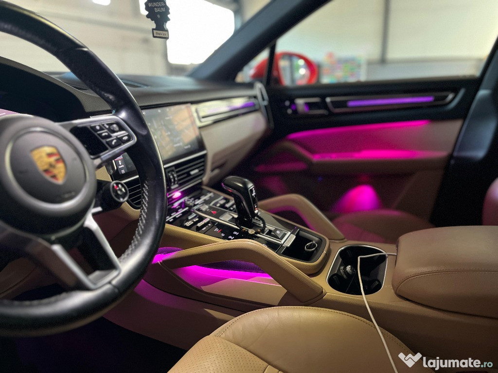 Lumini ambientale LED dedicate PORSCHE