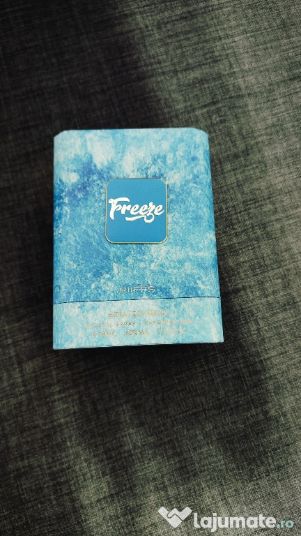 Vând extract de parfum Freeze Riiffs