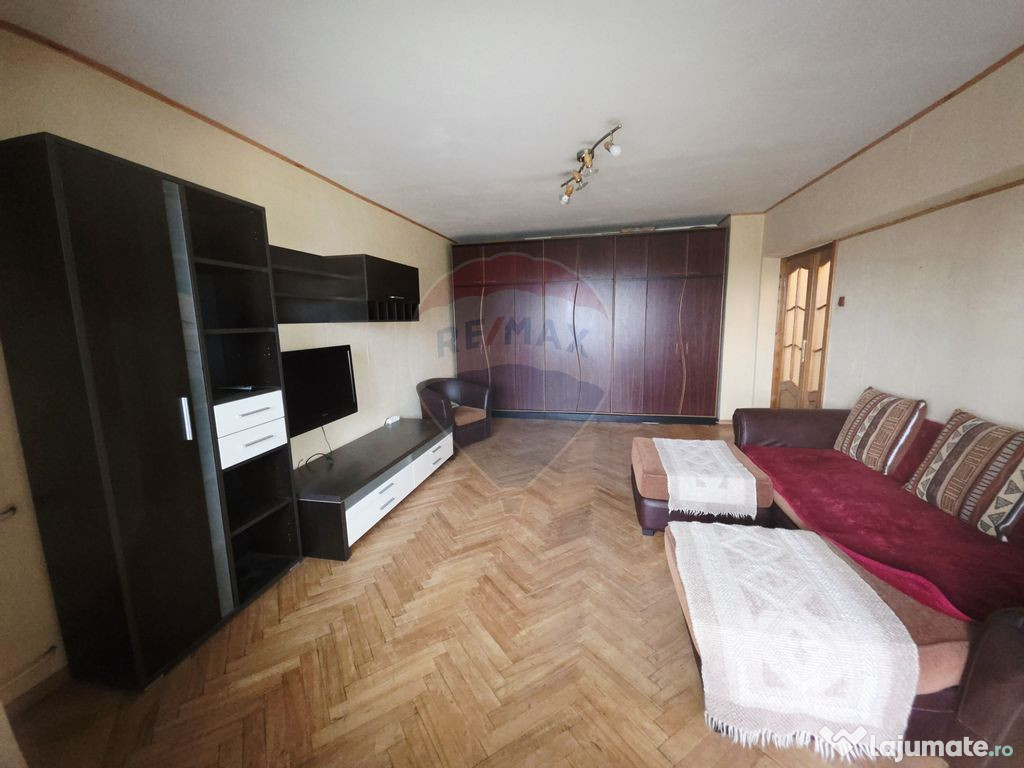 Apartament cu 2 camere de vânzare în zona 1 Mai