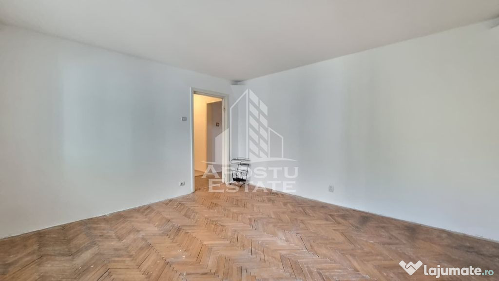 Apartament cu 3 camere, 2 bai, 2 balcoane, zona Calea Ara...