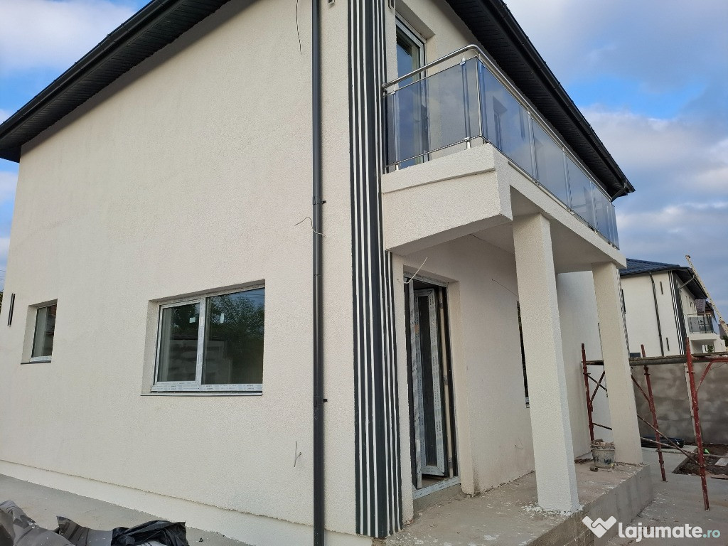 Pantelimon Ilfov,p+1,4camere,2 bai,300mp,acces asfalt