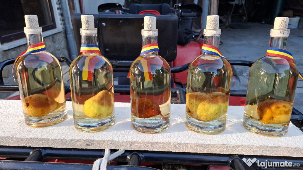 Palinca de pere cu para in sticla