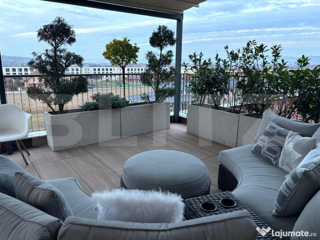 Inchiriere Penthouse de lux cu jacuzzi și șemineu pe 2 niv