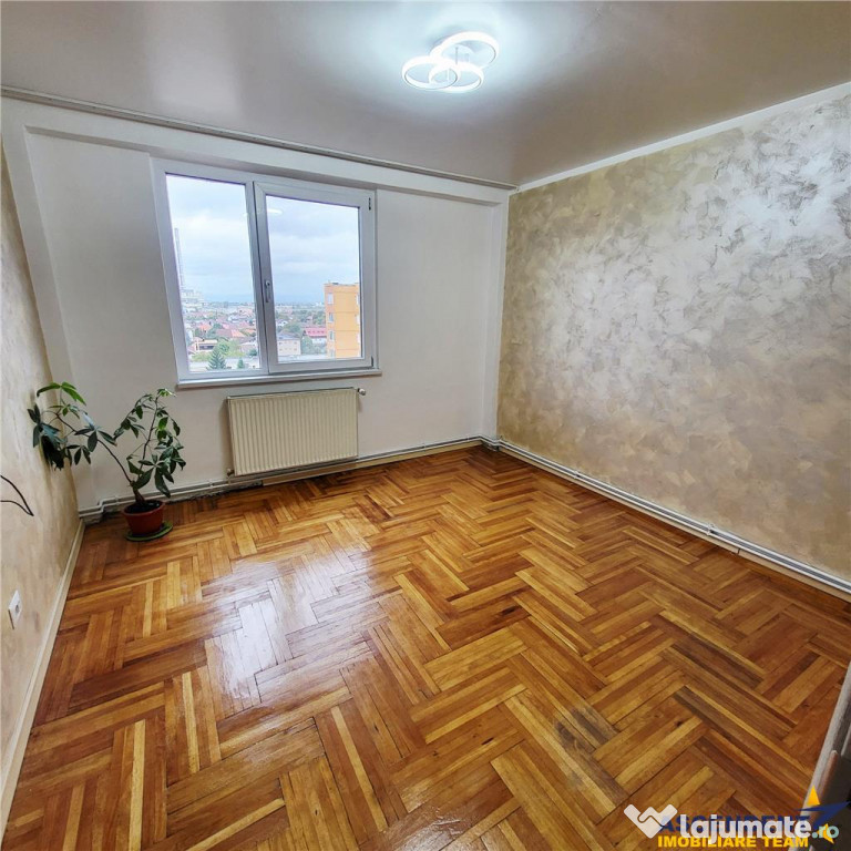 Apartament 3 camere,decomandat,renovat, suprafata generoasa,