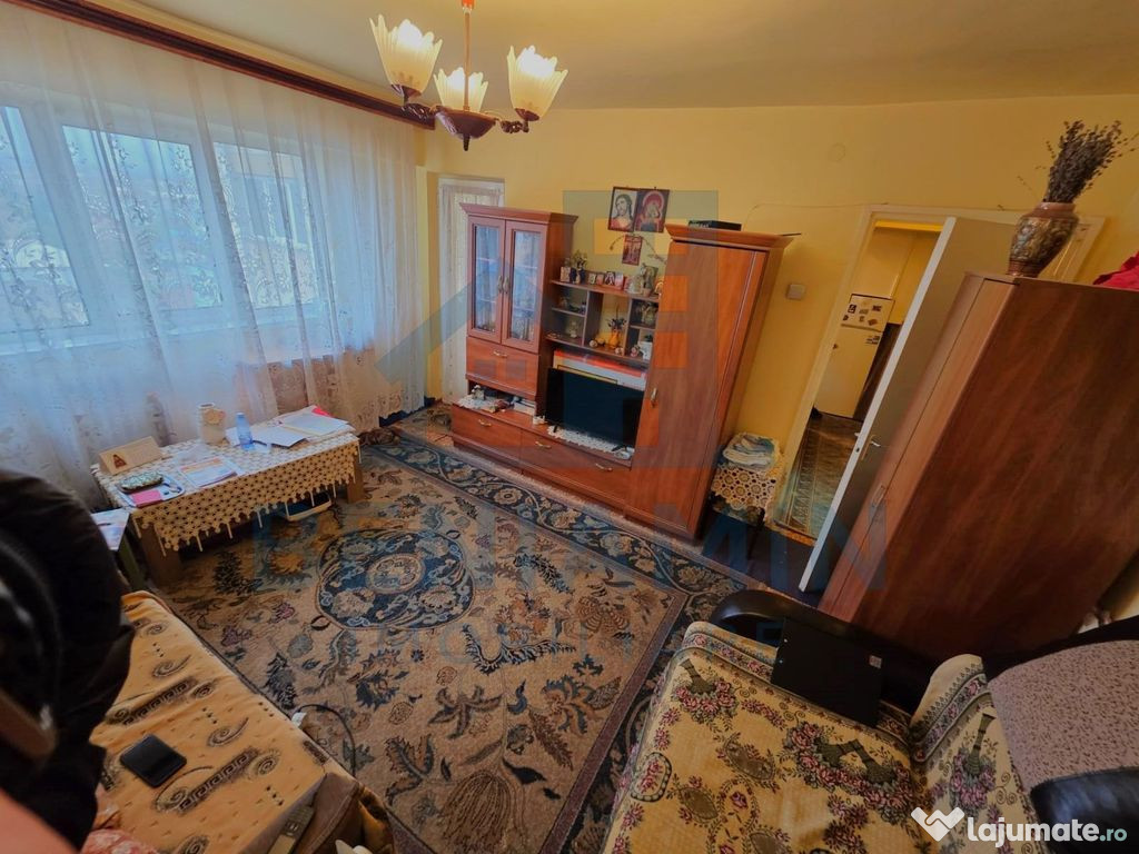 Garsoniera rovine 32mp etaj intermediar, teava de gaze.