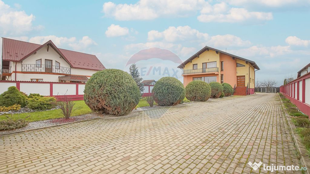 Casă spațioasă și elegantă, teren 1547 mp în Stupin...