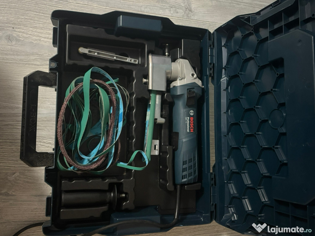 Mașină de șlefuit metale cu bandă Bosch 700 W