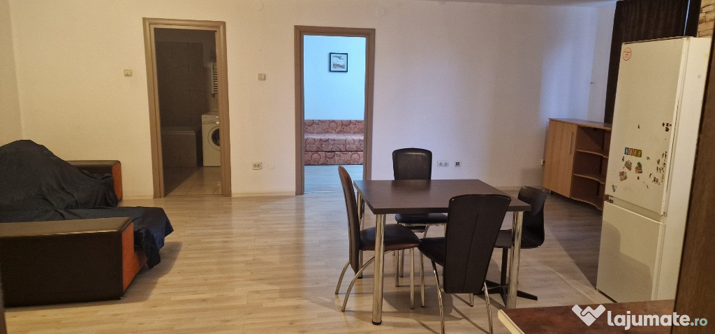Apartament 3 camere decomandate, constr 2008,