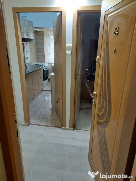 Garsoniera de inchiriat, decomandata