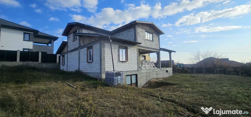 Casa la rosu Bariera, 211 mp, teren 896 mp, MAG Invest, 1...