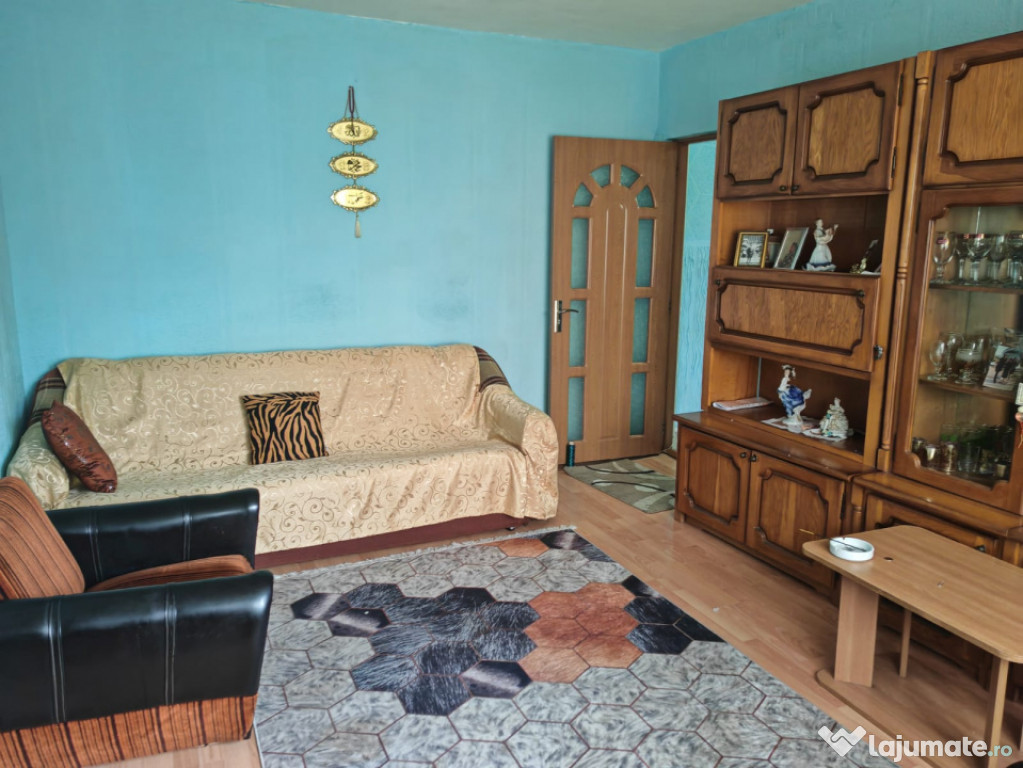 Apartament 2 camere de vanzare zona Tomis Nord, Constanta