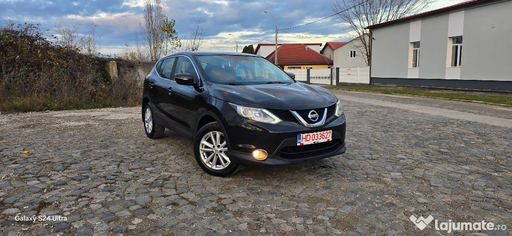 Nissan Qashqai/2015/1,5 DCI/110 CP/Clima/Navi/Pilot/Camera/Leduri/