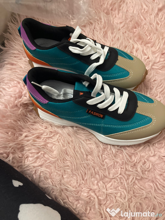 Papuci pt copi nr 34