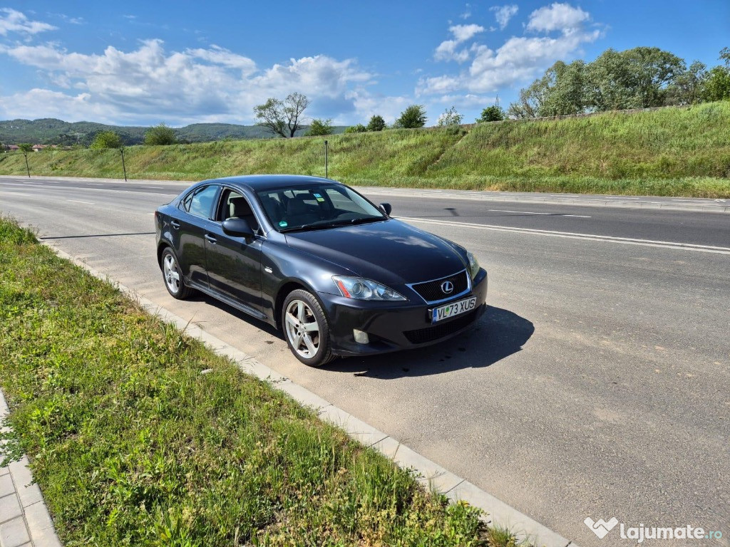 2008 Lexus IS220