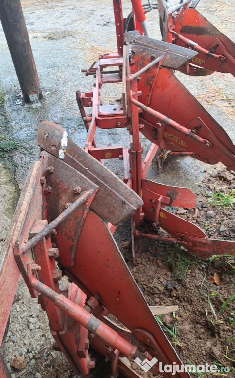 Plug hidraulic 3 brazde