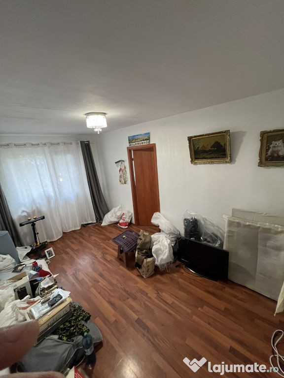 Apartament 2 camere Casa de Cultura