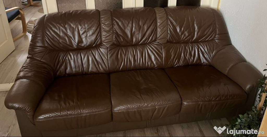 Vând canapea din piele