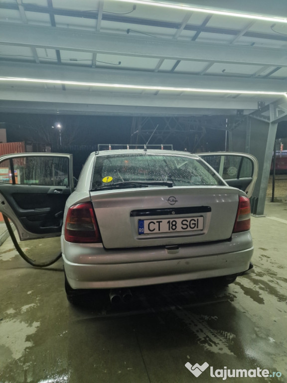 Vând Opel Astra G