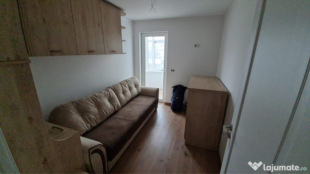 Vand apartament 2 camere