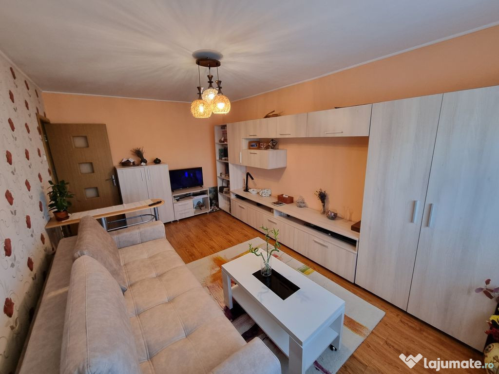 Apartament decomandat zona Km 4-5