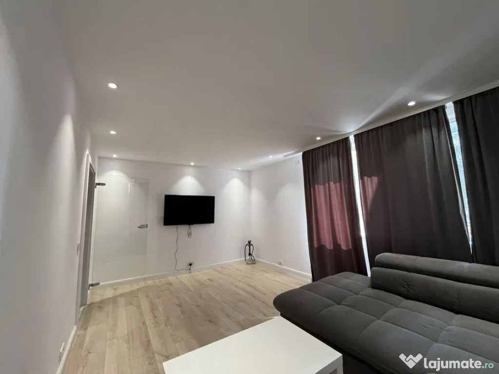 Metrou 1 Decembrie Decomandat 3 Camere