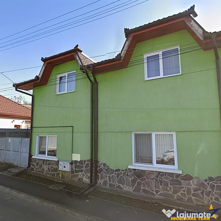 Casa potential: locuire multifamiliala,activitati comerciale