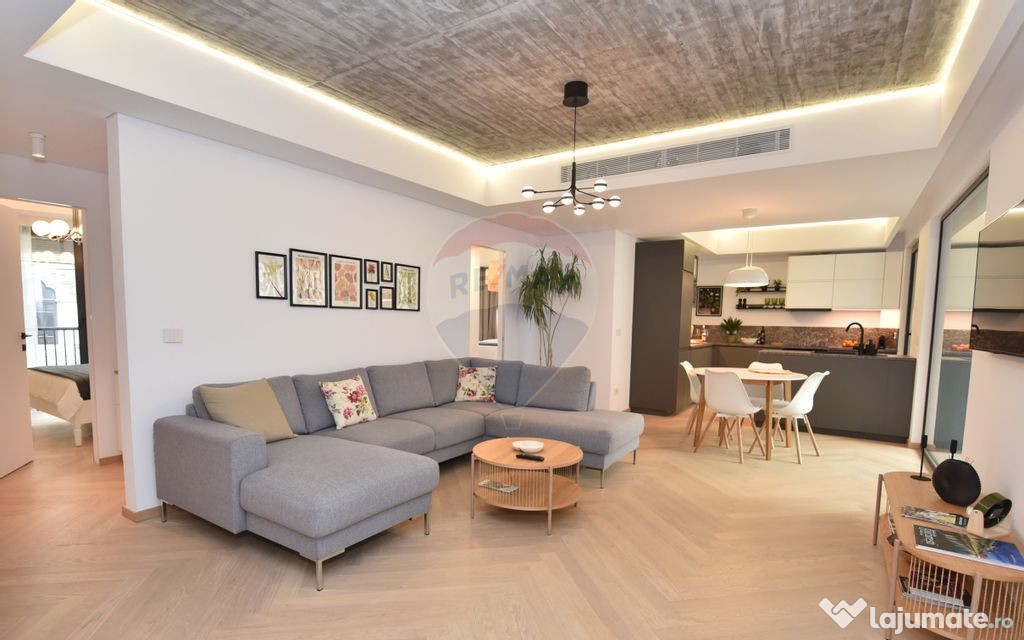 UNICAT | Apartament 3 camere imobil 2024 | Piata Universi...