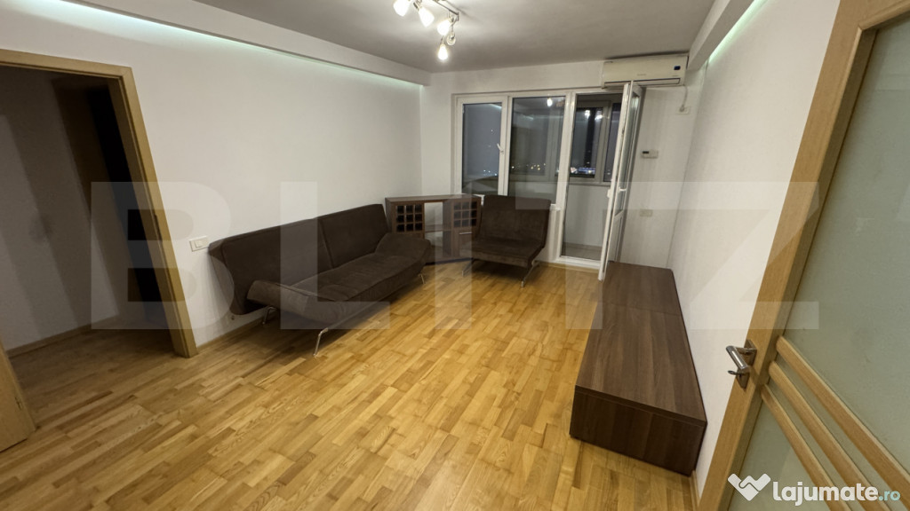 Apartament 4 camere, 84 mp, zona Central - Podu Roș