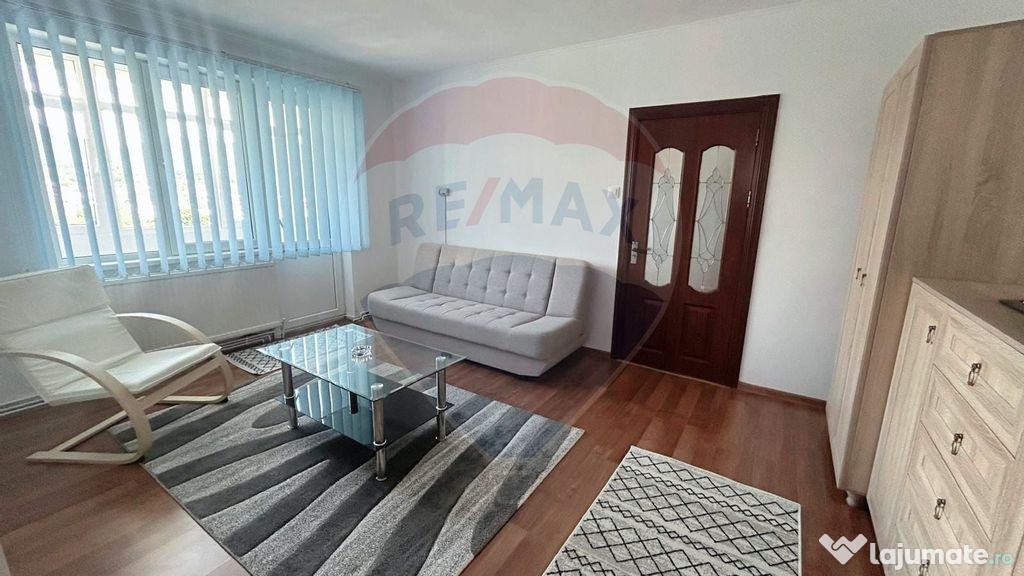 Exclusivitate!2 camere central, renovat, panoramă de vis...