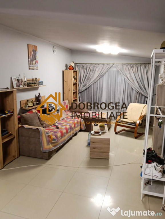 APARTAMENT 4 CAMERE, IN VILA, CENTRALA PELETI, GARAJ