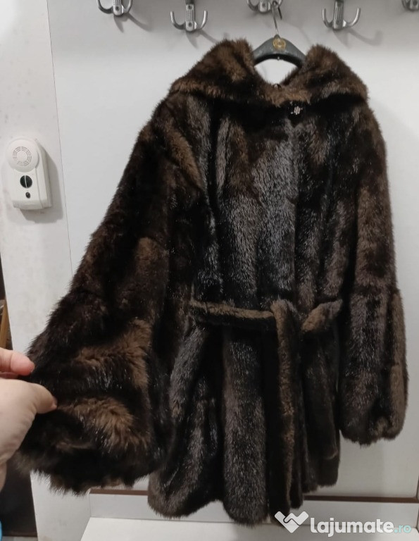 Vand Haina de blana elegantă ecologica maro cu gluga