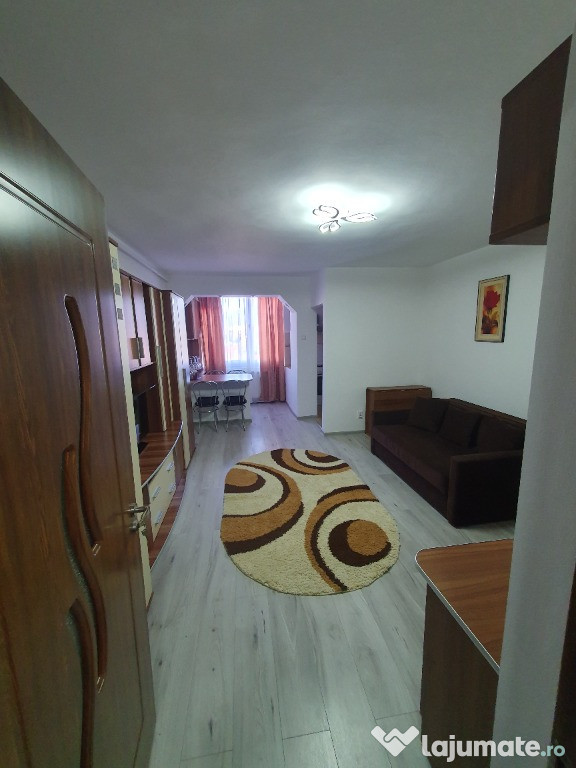 Garsonieră de închiriat Astra