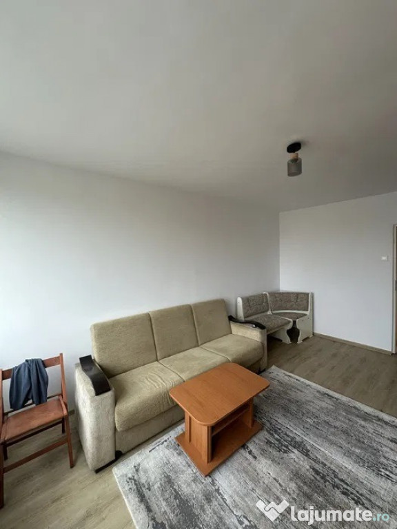 Garsoniera mobilata Podu Ros