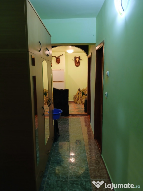 Apartament cu 2 camere decomandat