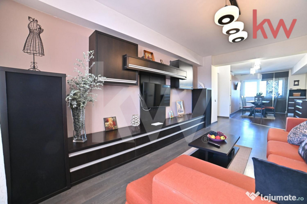 Apartament de Vanzare, Suprafata generoasa - complet utilat