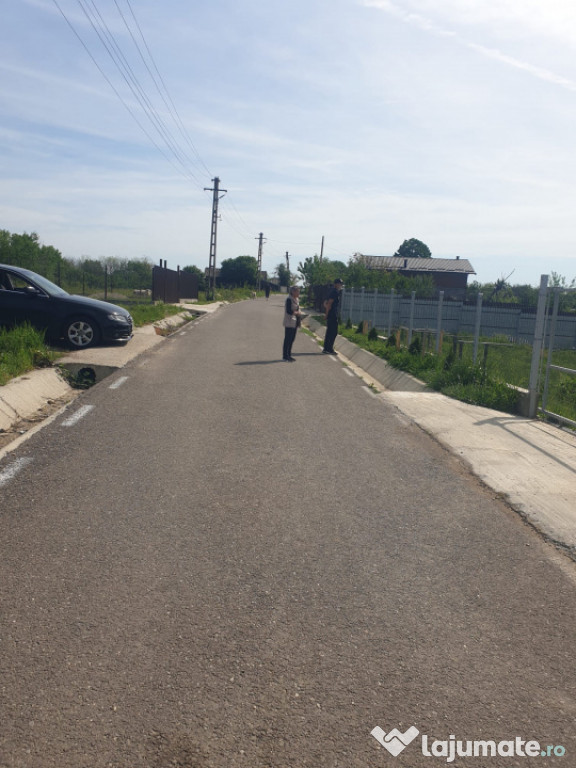 Teren de vânzare în Babana, zona Grosi