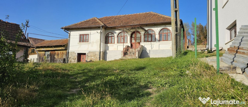 De vânzare – Casă în Curtea de Argeș, cartier Șipot