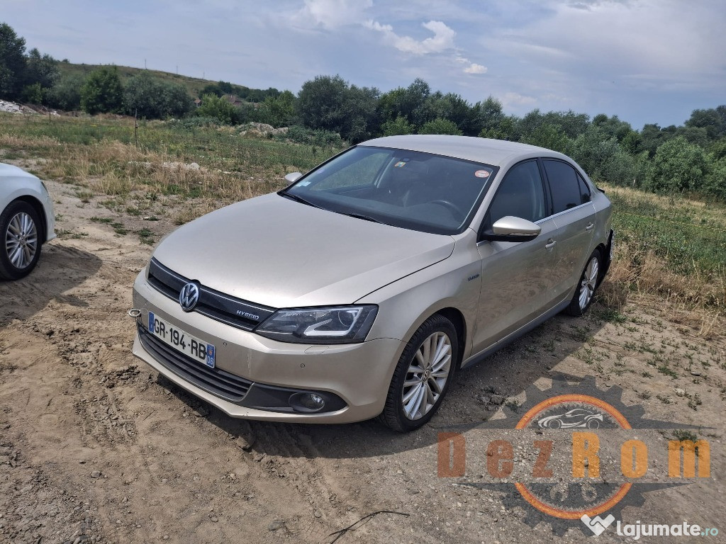 Dezmembrez VW Jetta MK6 1.4 TSI Hybrid CRJA 150 cai Cutie DSG 7 PMY