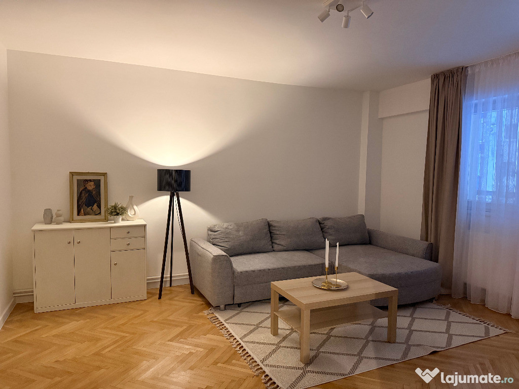 Apartament decomandat cu 3 Camere de închiriat în Mănăştur