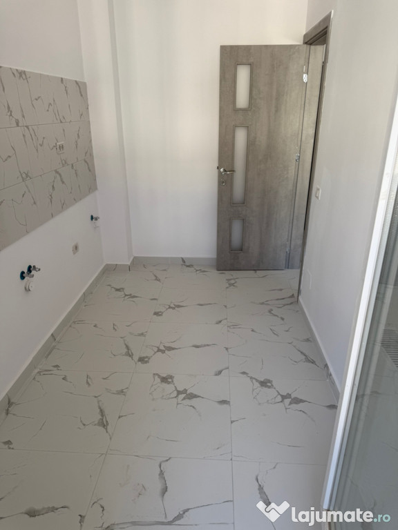 Garsoniera de vânzare în Militari Residence