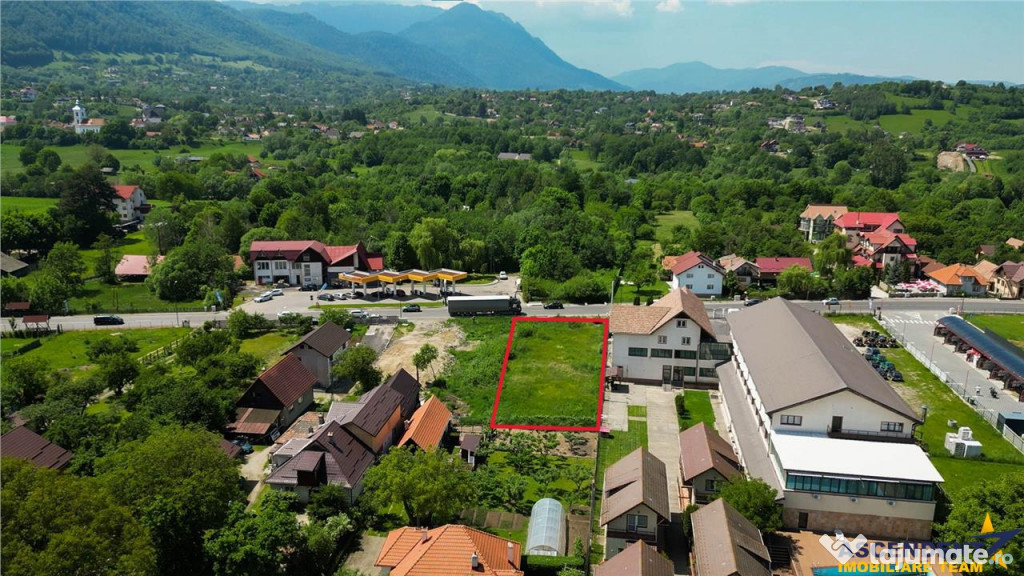 FILM!Punct de atractie:intravilan in vecinatatea Castelului