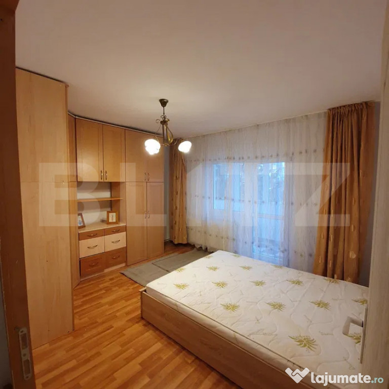 Apartament 4 camere semidecomandat, Plopilor 103mp