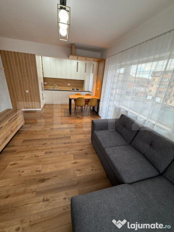 De vanzare, apartament 2 came 54 mp, balcon si parcare, Ba