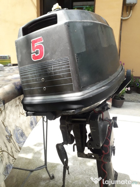 Motor barcă TOHATSU 5 CP, 2 timpi, cizmă scurtă 350 € Vrei finanțare?