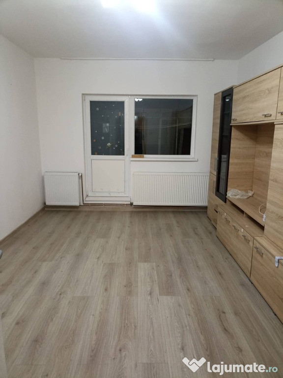 De vânzare apartament cu 2 camere în Sfântu Gheorghe