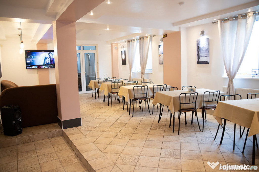 Vila / Pensiune 12 Camere - Afacere la Cheie- Predeal Cla